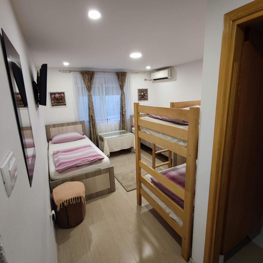 Apartments And Rooms Lena 모스타르 외부 사진